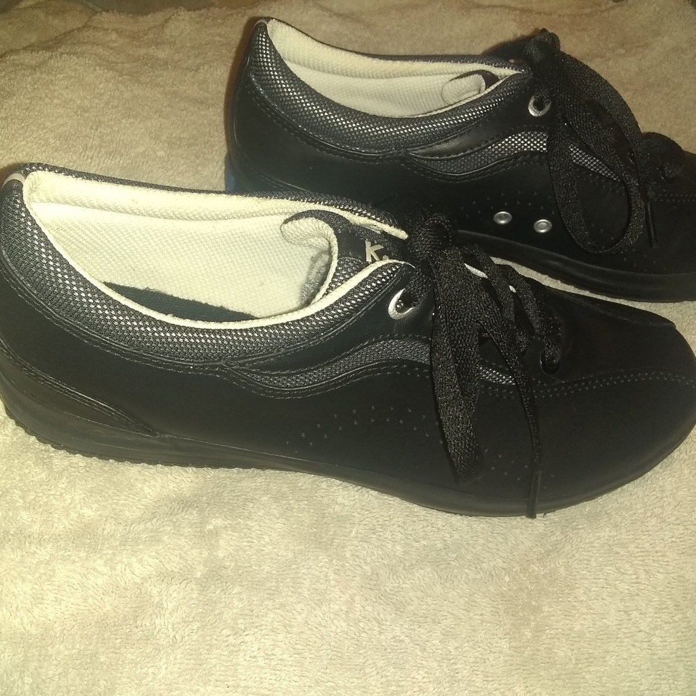 Keds